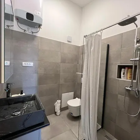 Ljubljana Studios شقة *